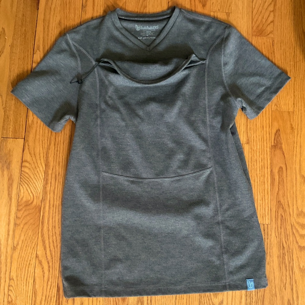 LALABU Gray Dad Baby Wearing Shirt Mens Size L Short Sleeve Tee